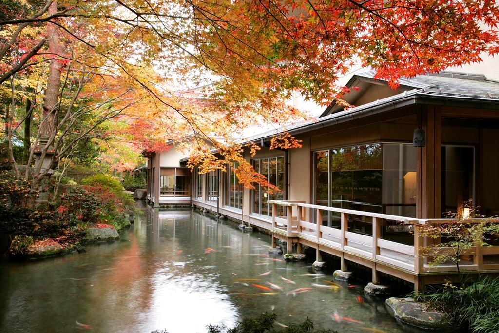 فندق جيرو أونسين سويميكان المظهر الخارجي الصورة A traditional Japanese onsen