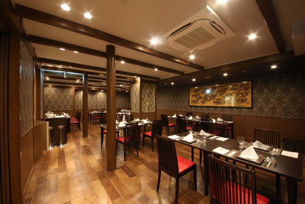 فندق جيرو أونسين سويميكان المظهر الخارجي الصورة Interior of a restaurant in Seoul, South Korea